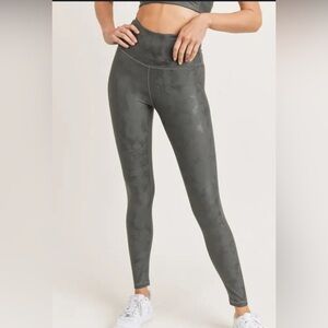 Lululemon Wunder Under Pants Camo Fatigue Green size  XS